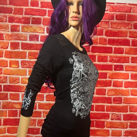 Affliction Women’s T-Shirt - Picture 11 of 12